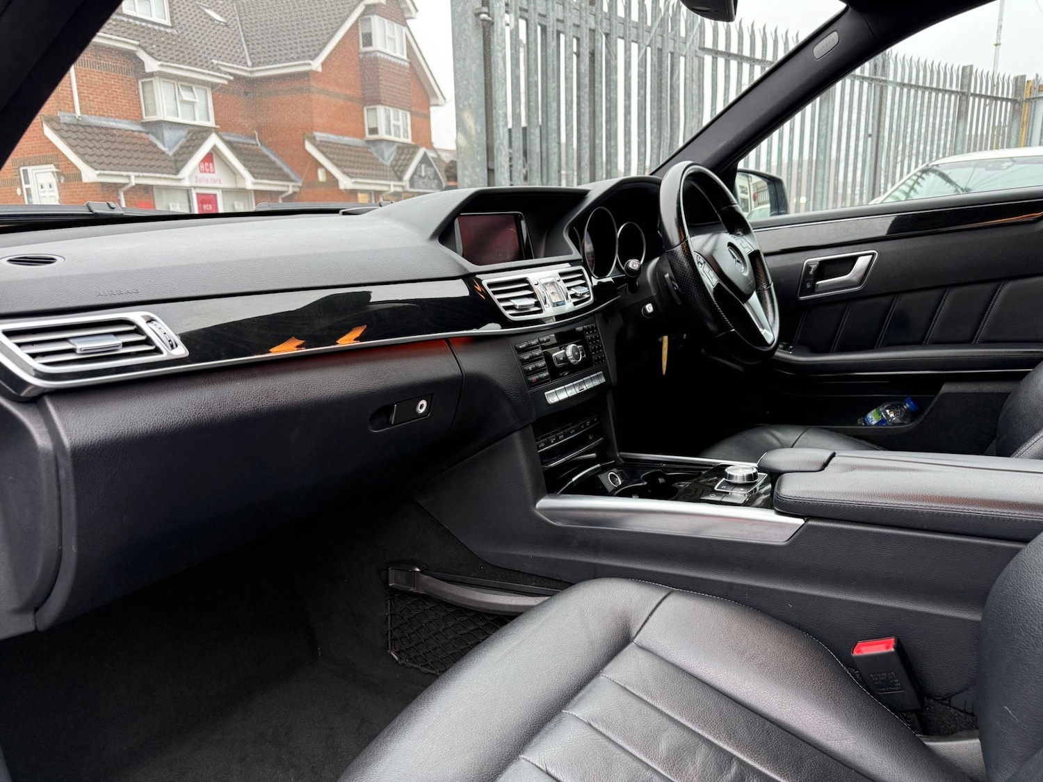 Used Mercedes-Benz E Class 2013 for sale - 76591203: Photo 6