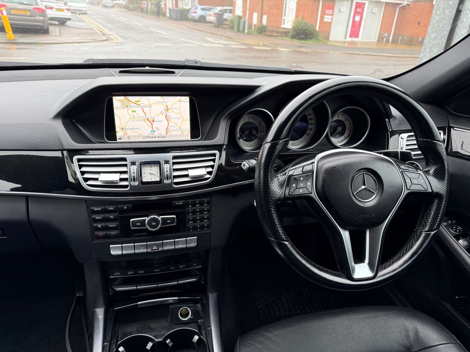 Used Mercedes-Benz E Class 2013 for sale - 76591203: Photo 7