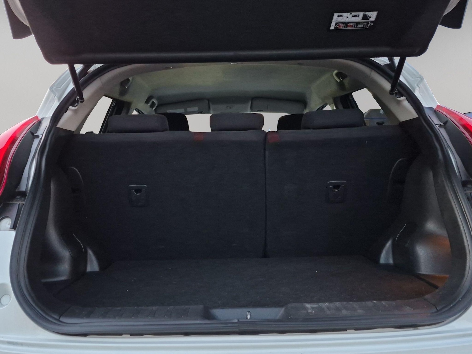 Used Nissan Juke 2013 for sale - 78127411: Photo 36