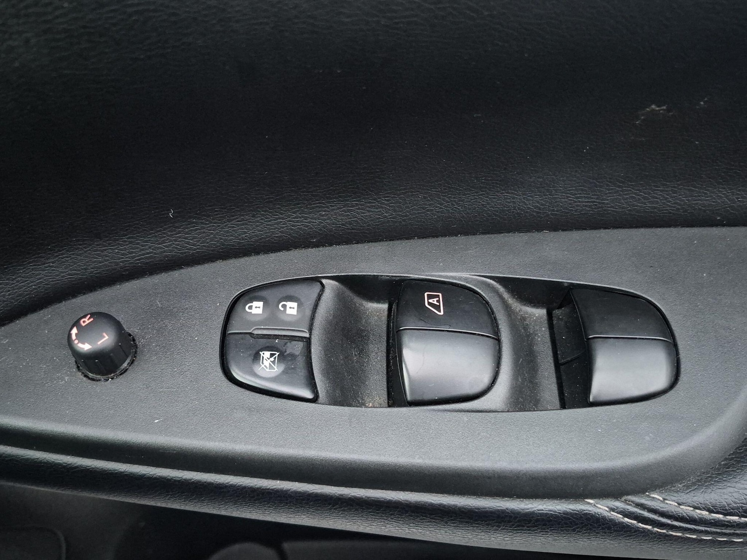 Used Nissan Pulsar 2016 for sale - 78101195: Photo 24