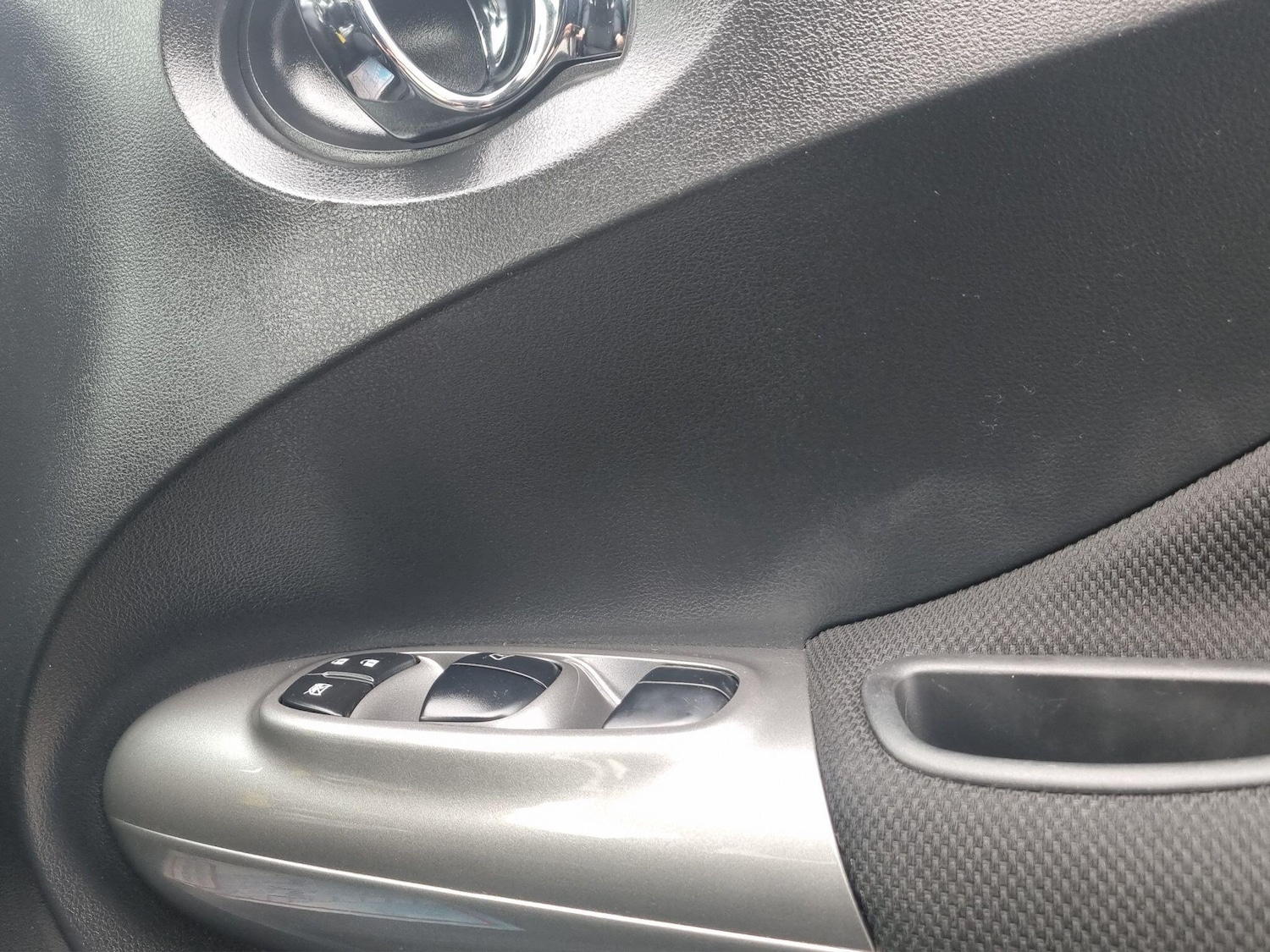 Used Nissan Juke 2015 for sale - 77344359: Photo 34