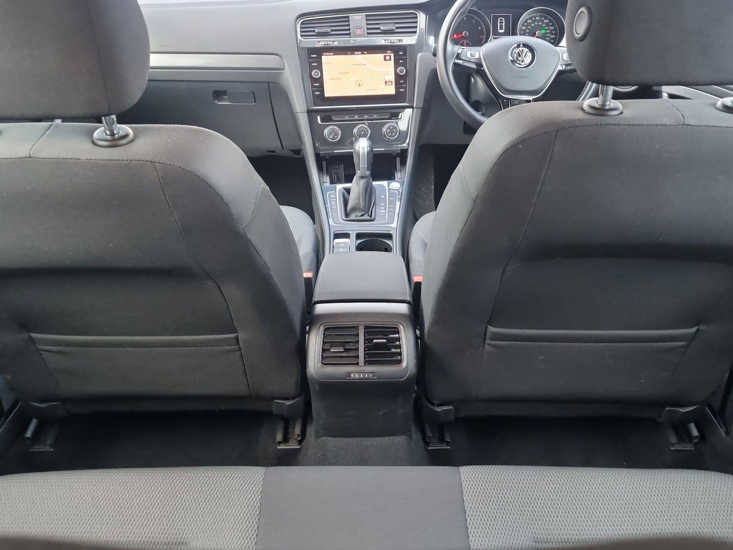 Used Volkswagen Golf 2018 for sale - 77549969: Photo 12