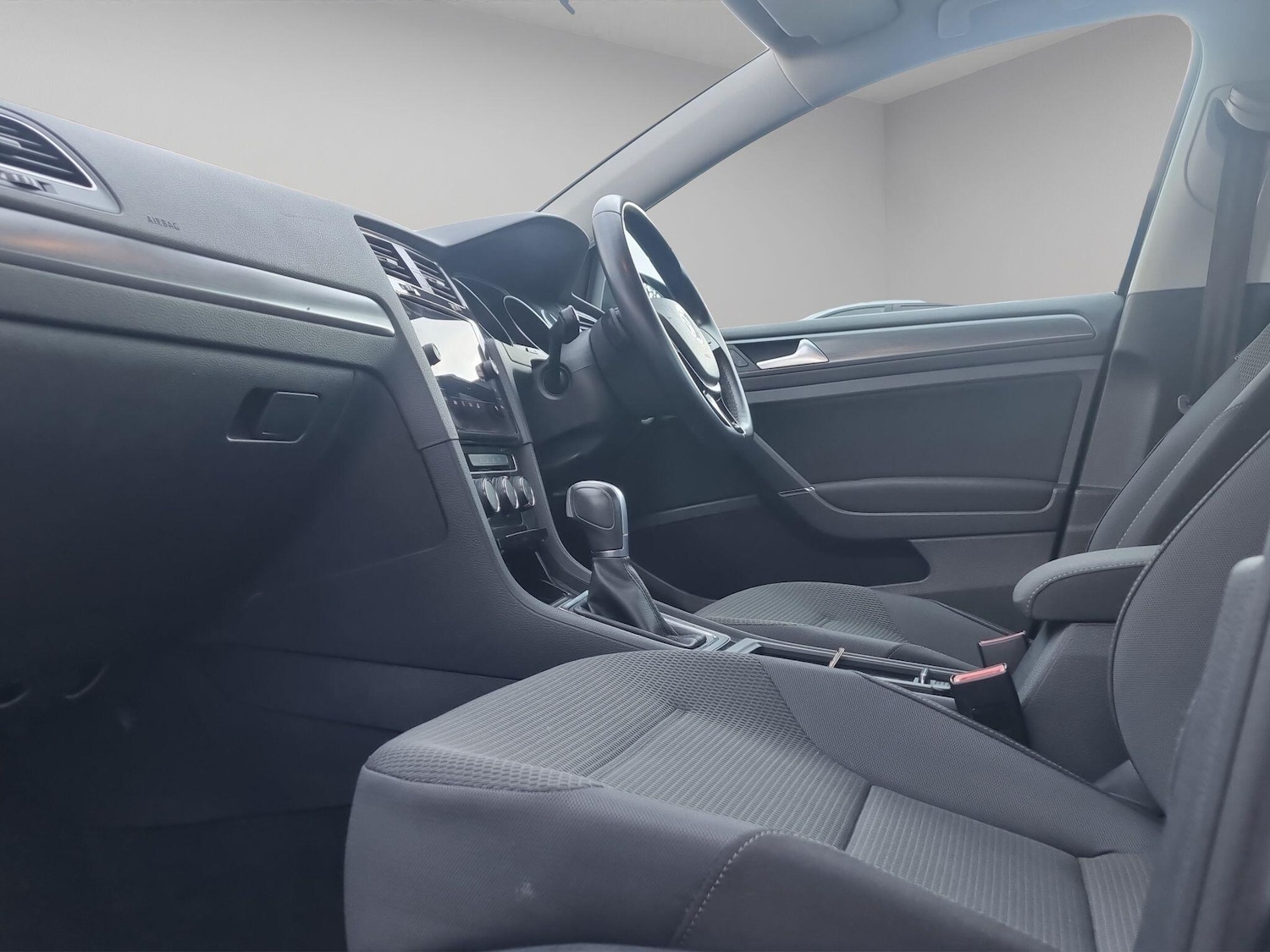 Used Volkswagen Golf 2018 for sale - 77549969: Photo 20