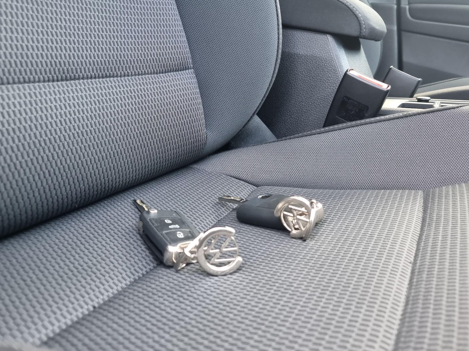 Used Volkswagen Golf 2018 for sale - 77549969: Photo 41