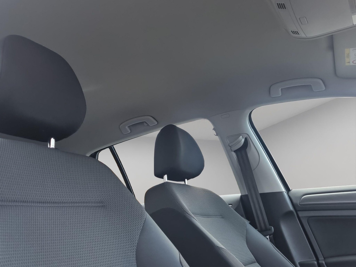 Used Volkswagen Golf 2018 for sale - 77549969: Photo 65