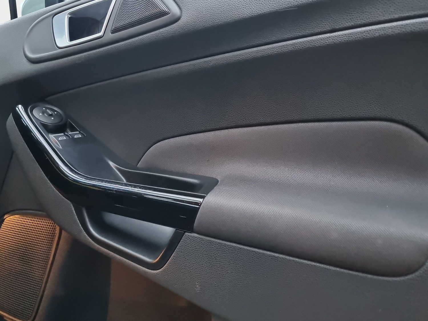 Used Ford Fiesta 2015 for sale - 77344261: Photo 32