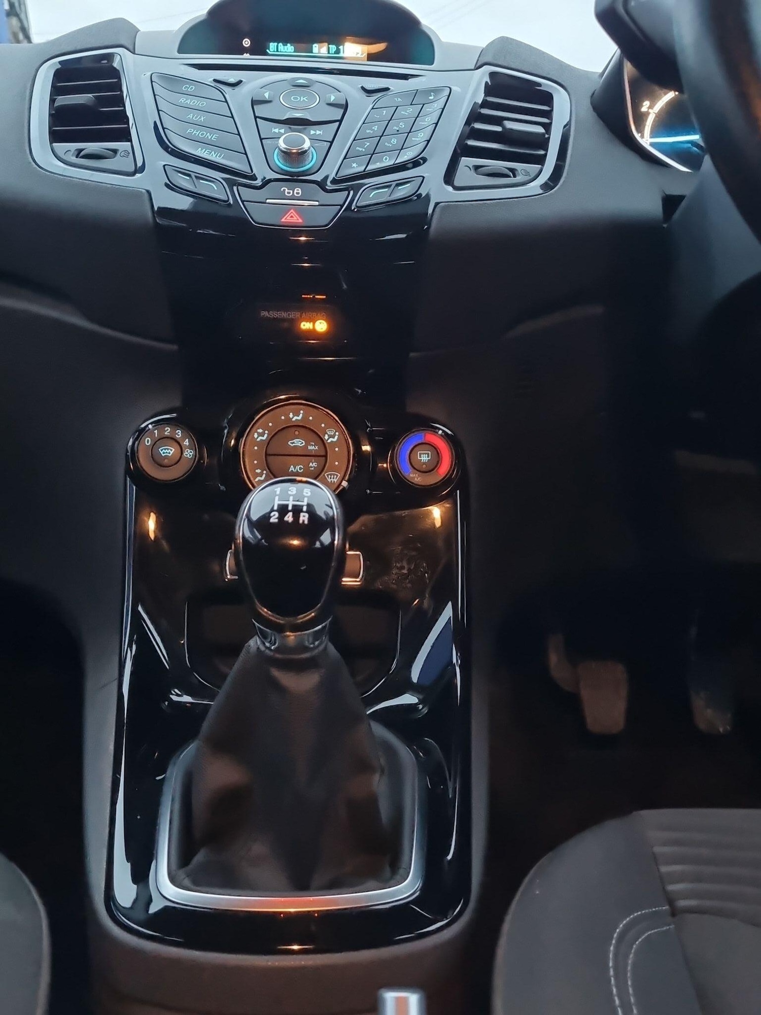 Used Ford Fiesta 2015 for sale - 77344261: Photo 46