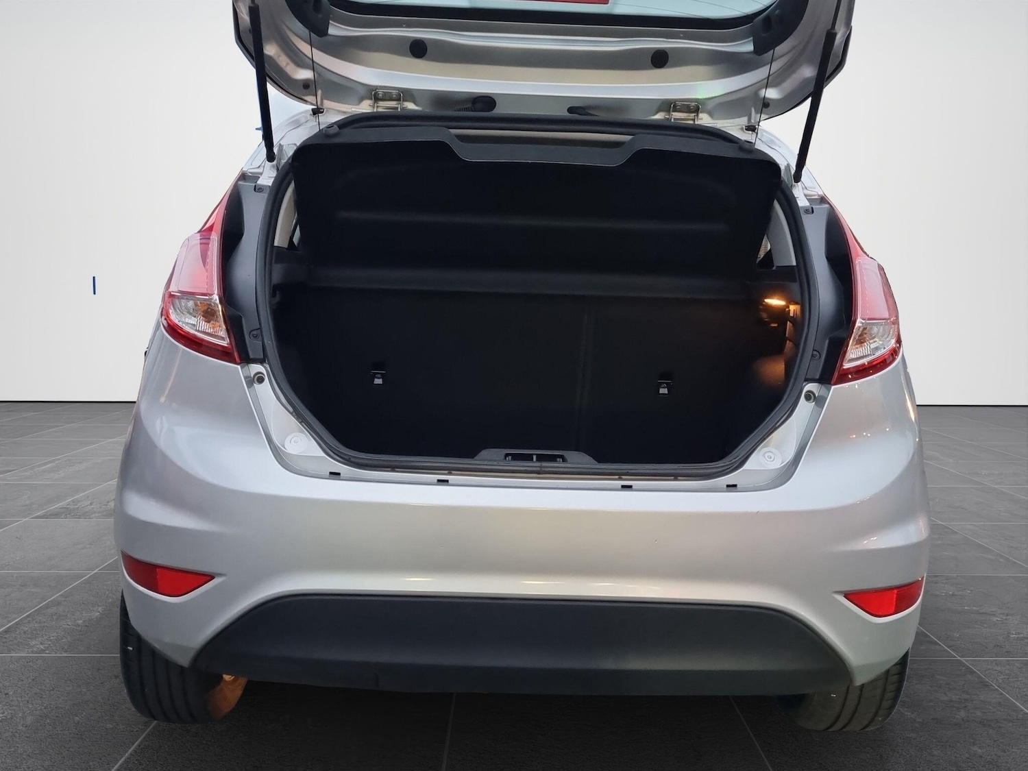 Used Ford Fiesta 2015 for sale - 77344261: Photo 52