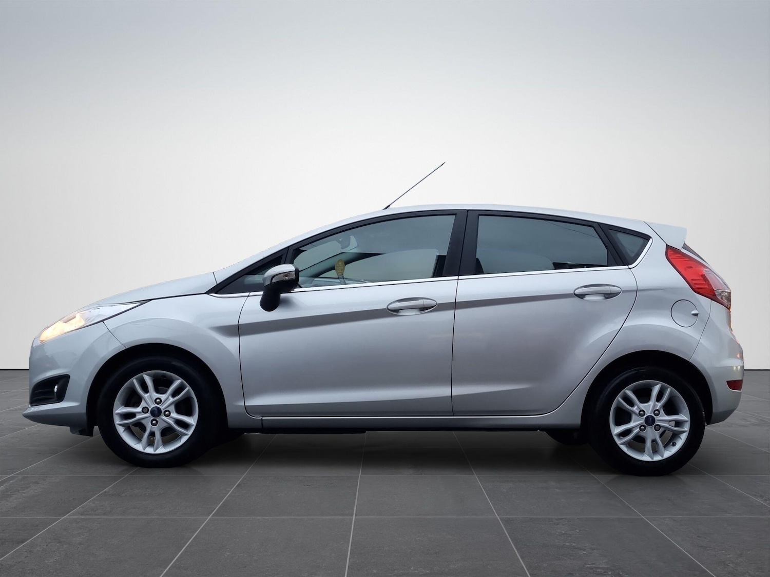 Used Ford Fiesta 2015 for sale - 77344261: Photo 6
