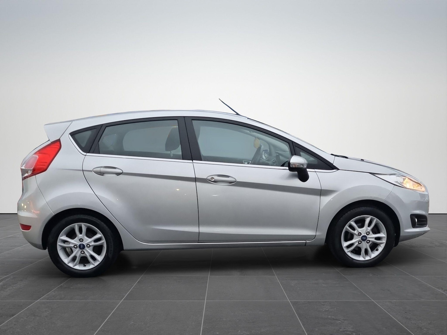 Used Ford Fiesta 2015 for sale - 77344261: Photo 7