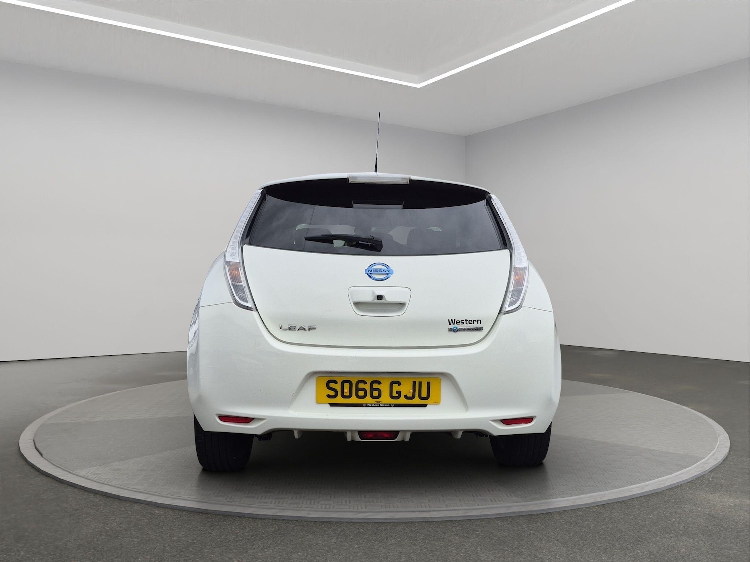 Used Nissan Leaf for sale - 78101376: Photo 6