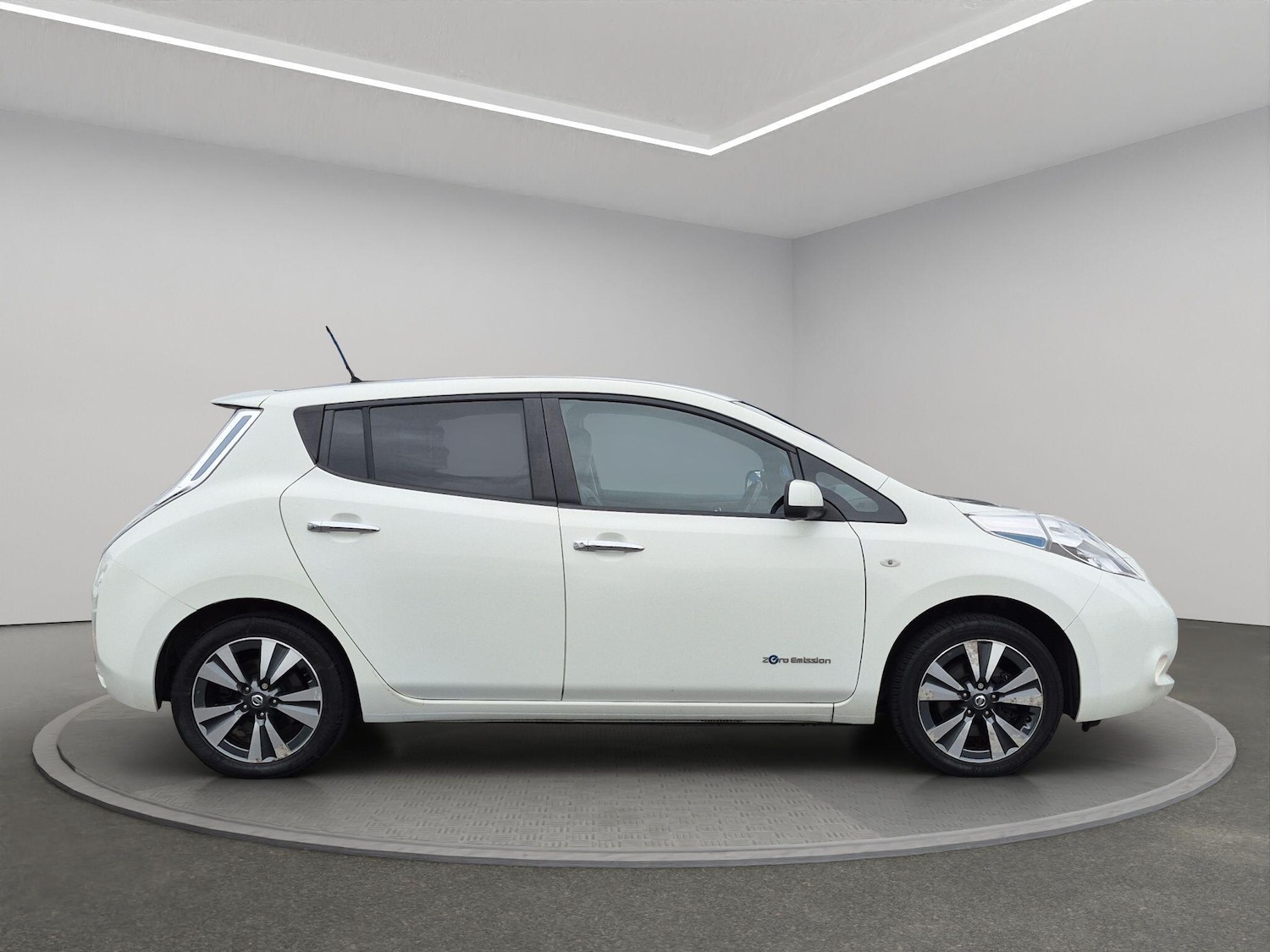 Used Nissan Leaf for sale - 78101376: Photo 7