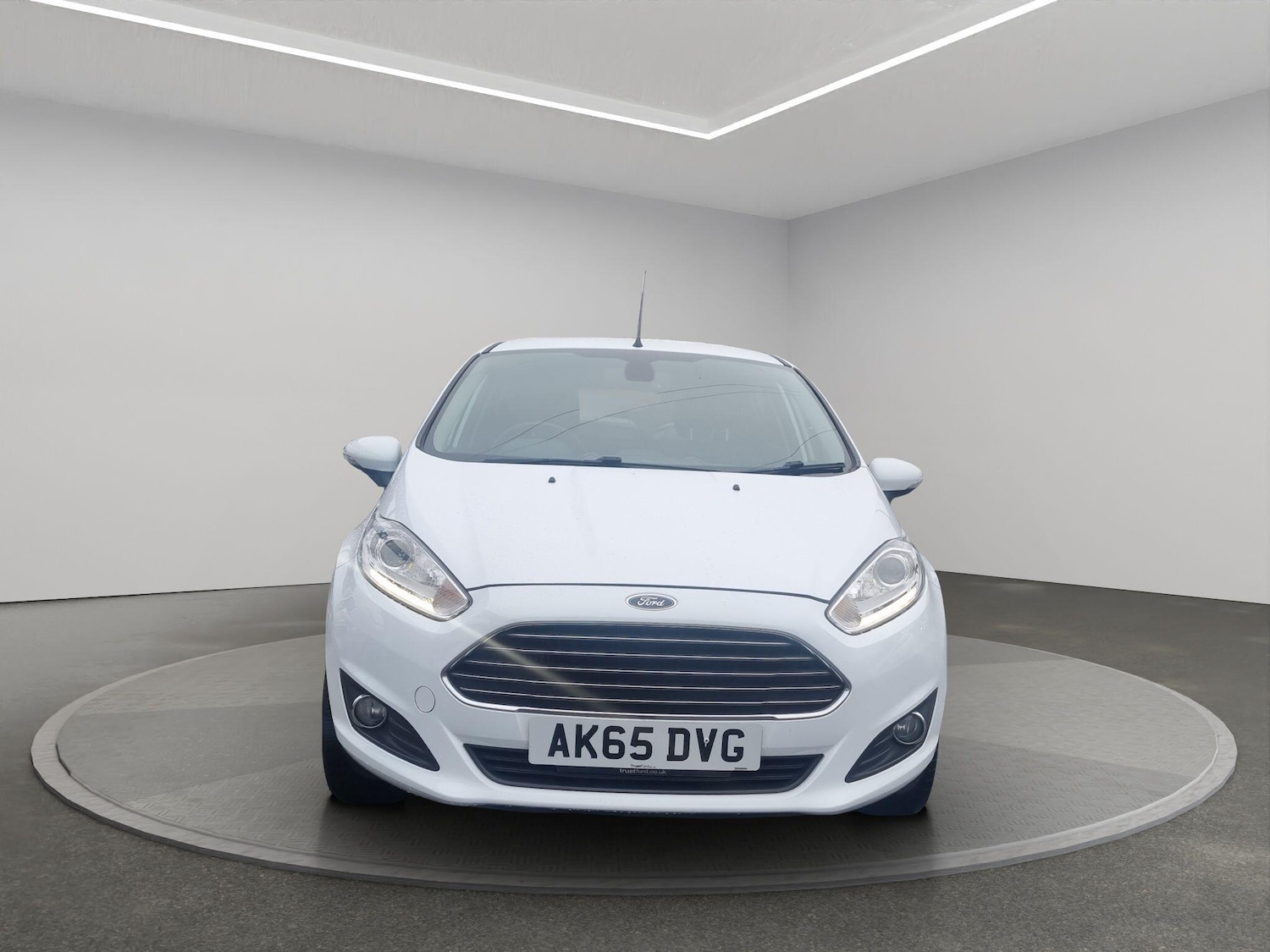 Used Ford Fiesta 2015 for sale - 77344083: Photo 2