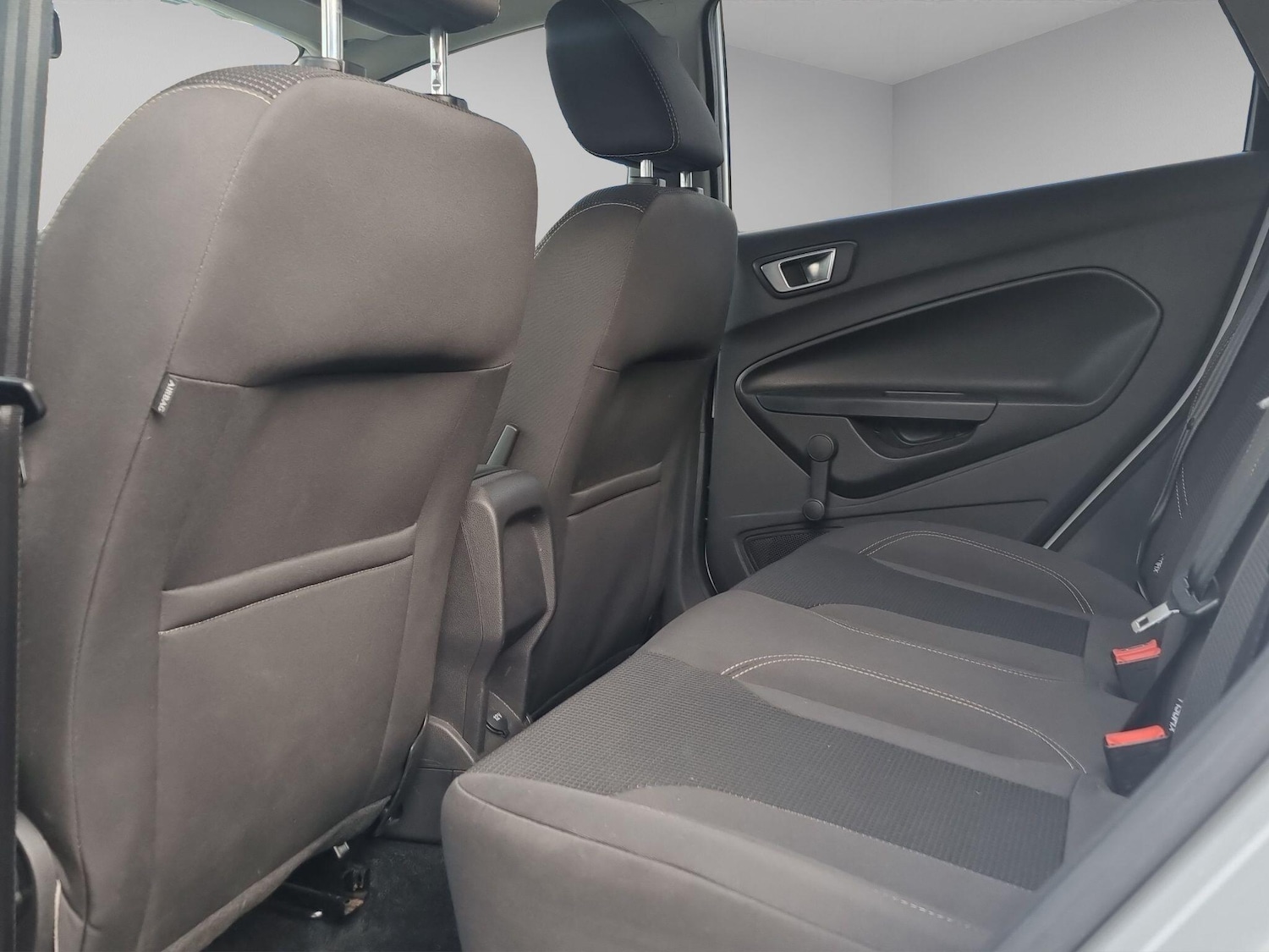 Used Ford Fiesta 2015 for sale - 77344083: Photo 37