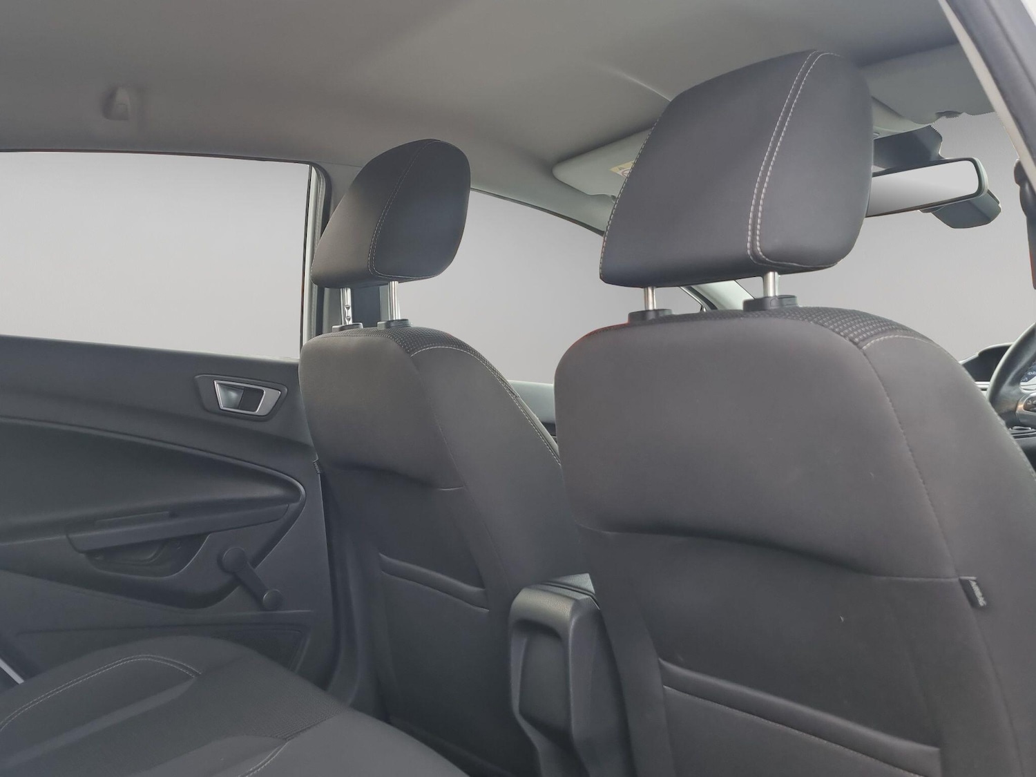 Used Ford Fiesta 2015 for sale - 77344083: Photo 39