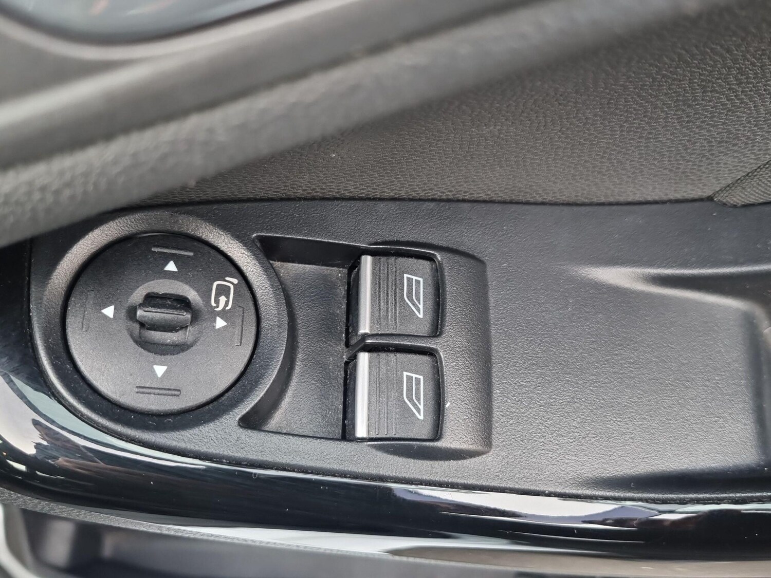 Used Ford Fiesta 2015 for sale - 77344083: Photo 46