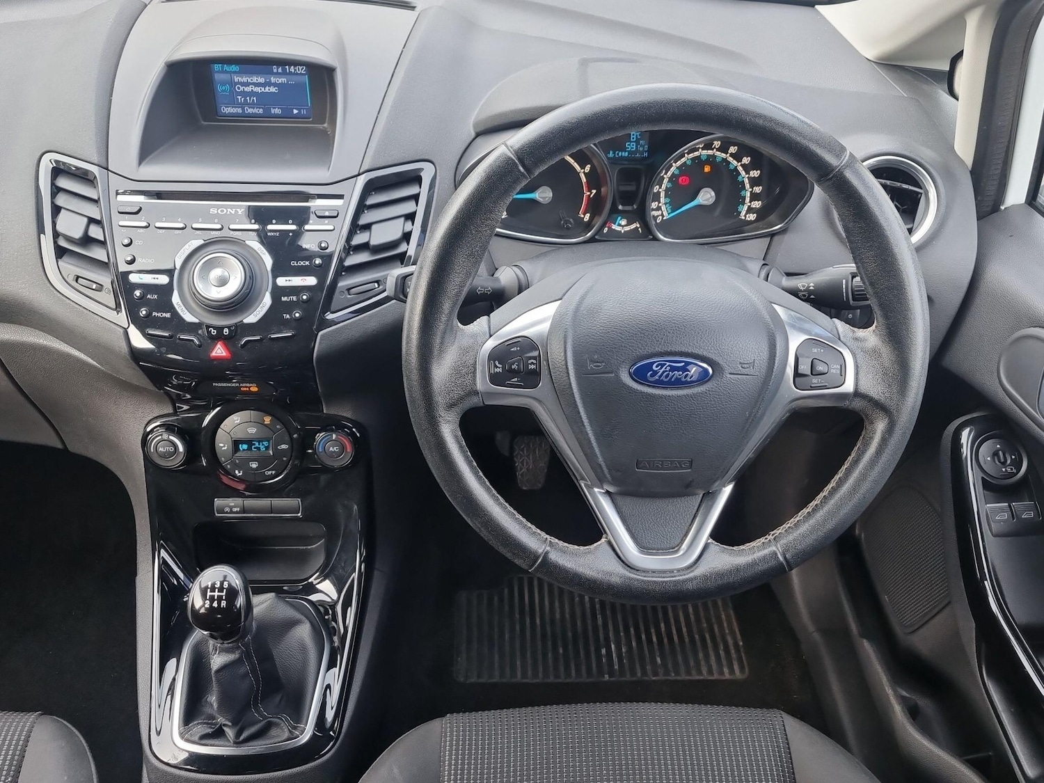 Used Ford Fiesta 2015 for sale - 77344083: Photo 54