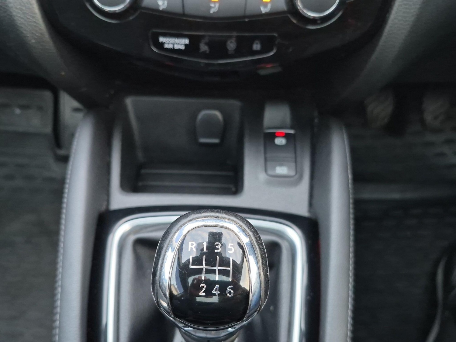 Used Nissan Qashqai 2017 for sale - 77510414: Photo 15