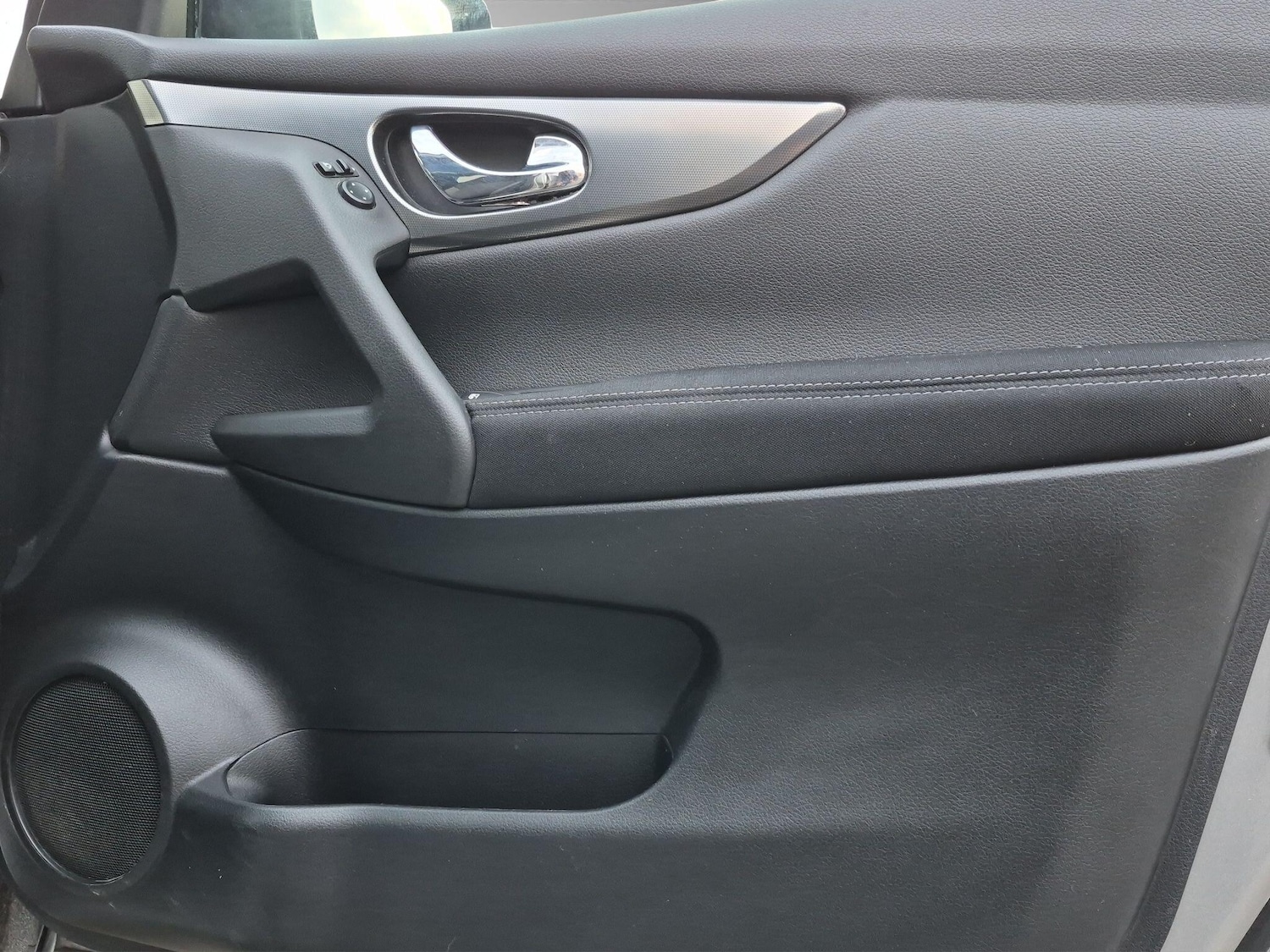 Used Nissan Qashqai 2017 for sale - 77510414: Photo 30