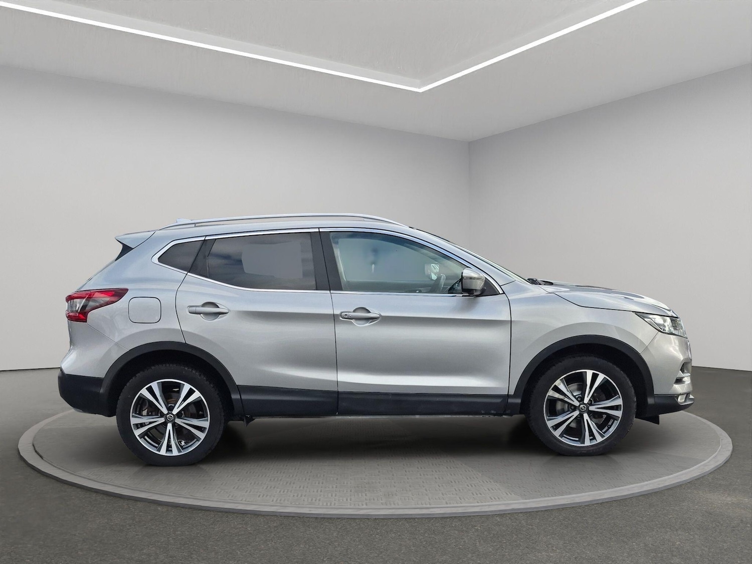 Used Nissan Qashqai 2017 for sale - 77510414: Photo 8