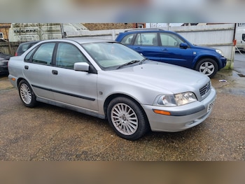 Used Volvo S40 2003 for sale - 77510328: Photo