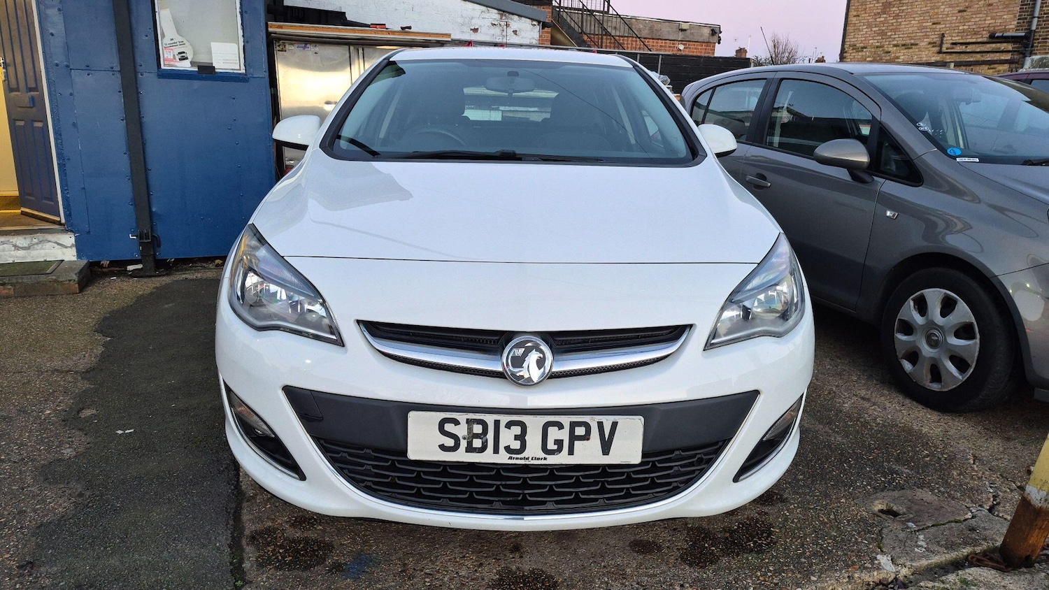 Used Vauxhall Astra 2013 for sale - 77738214: Photo 1