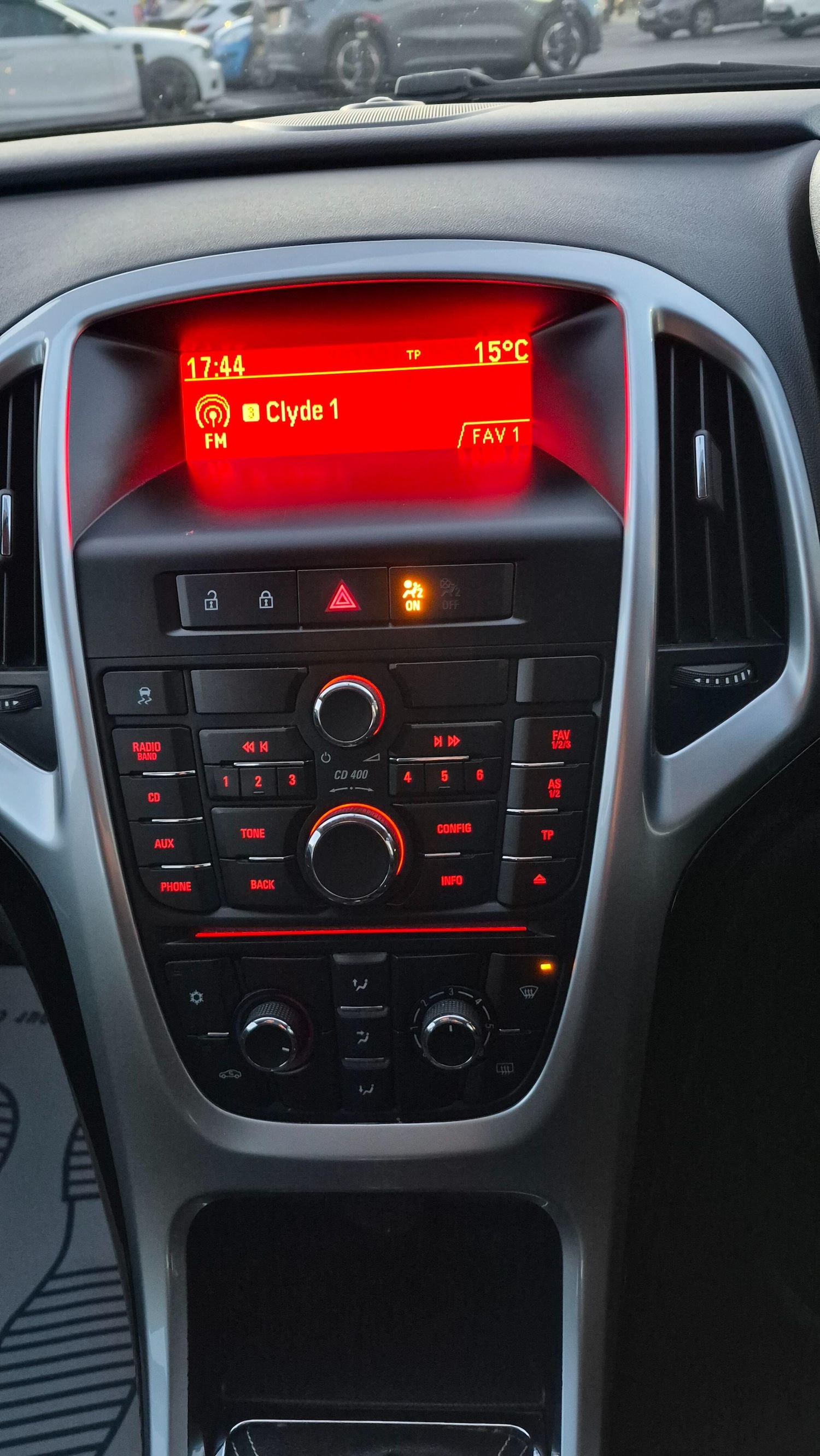 Used Vauxhall Astra 2013 for sale - 77738214: Photo 4