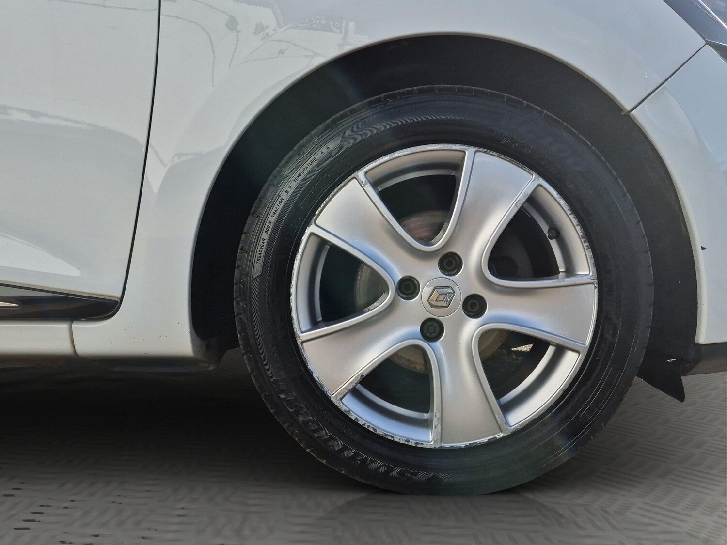 Used Renault Clio 2015 for sale - 77892184: Photo 32