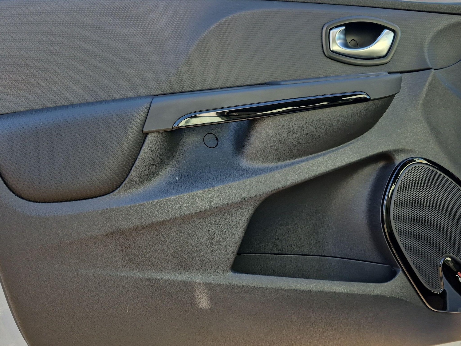 Used Renault Clio 2015 for sale - 77892184: Photo 44