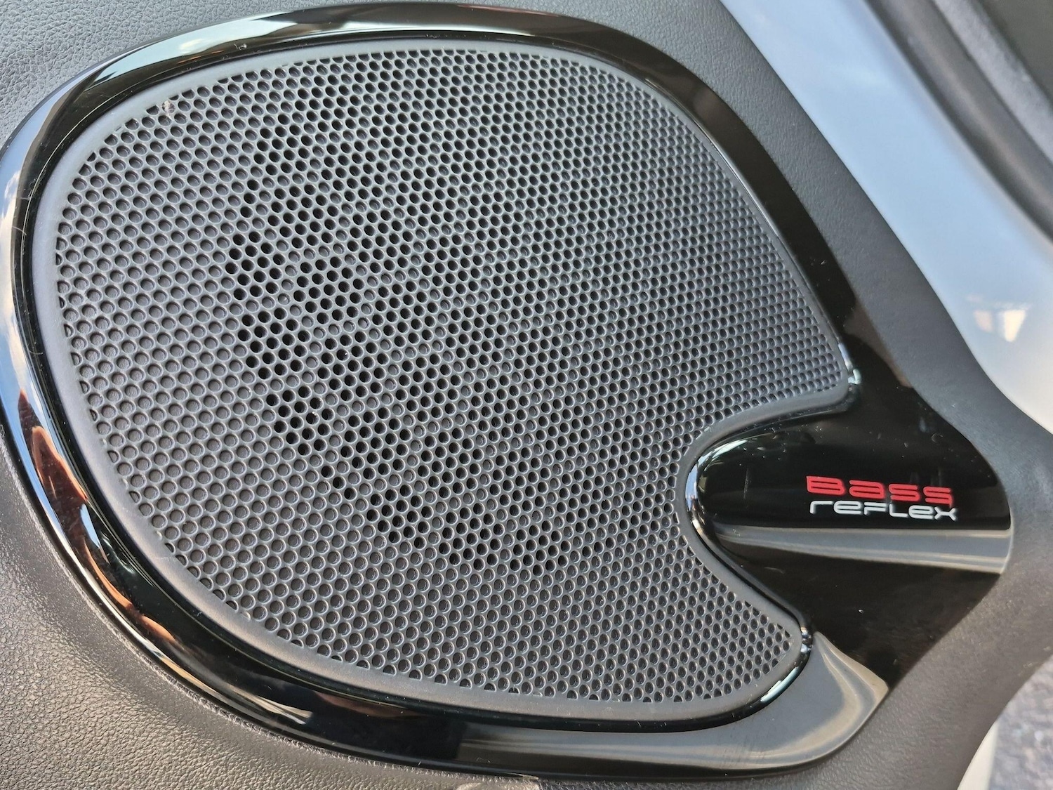 Used Renault Clio 2015 for sale - 77892184: Photo 49