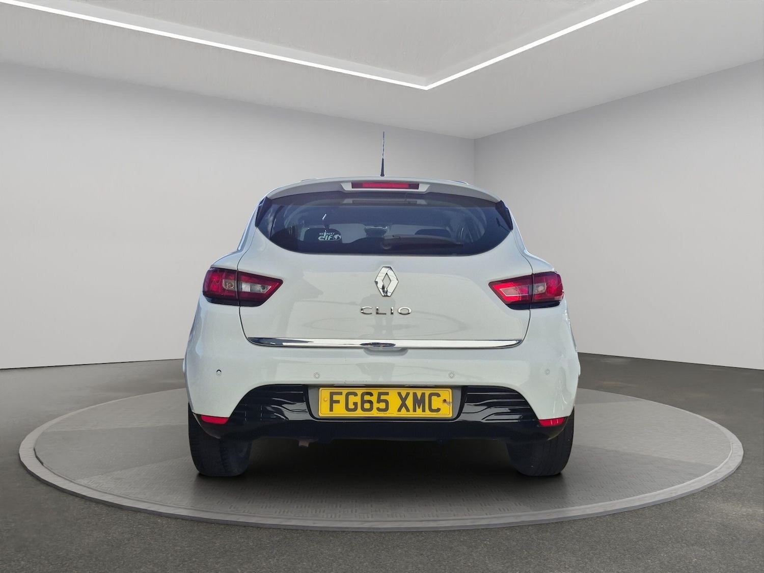 Used Renault Clio 2015 for sale - 77892184: Photo 5