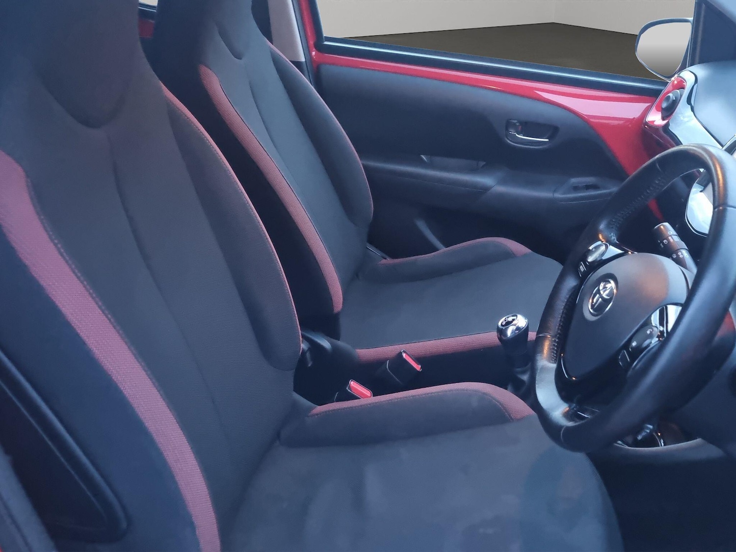 Used Toyota AYGO 2017 for sale - 77439982: Photo 10