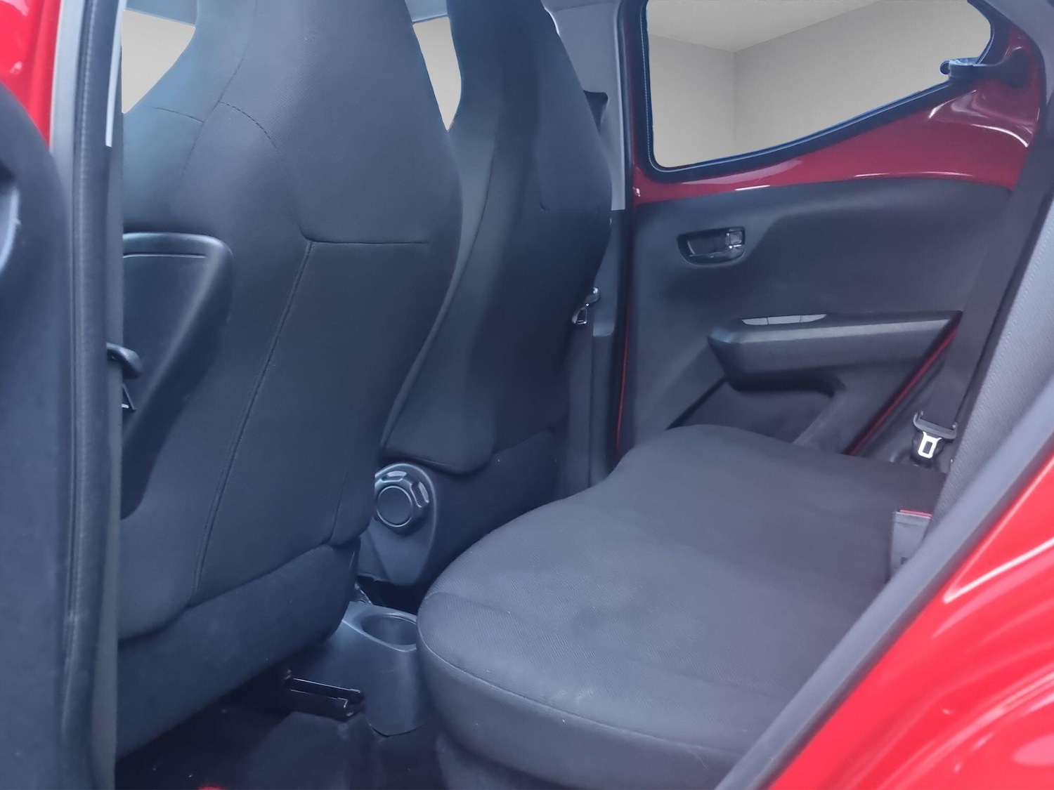 Used Toyota AYGO 2017 for sale - 77439982: Photo 24