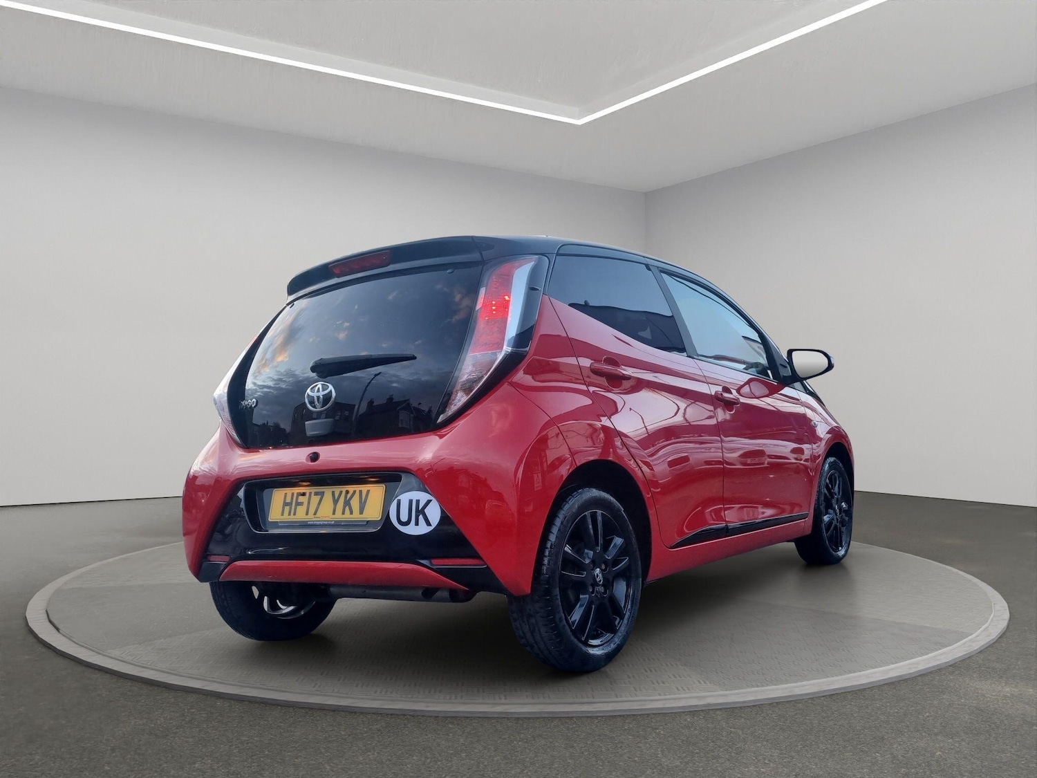 Used Toyota AYGO 2017 for sale - 77439982: Photo 9