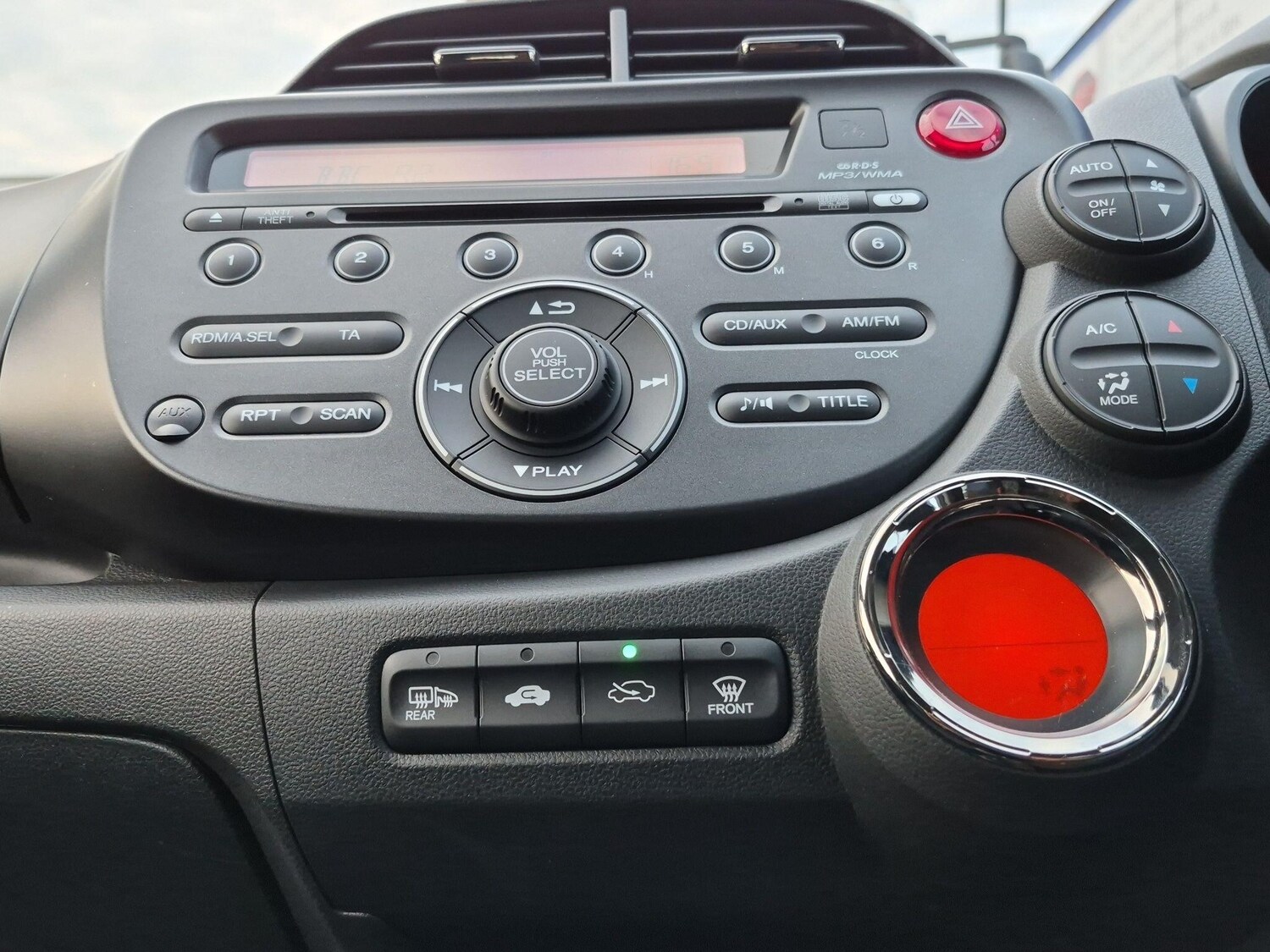 Used Honda Jazz 2014 for sale - 78158295: Photo 15