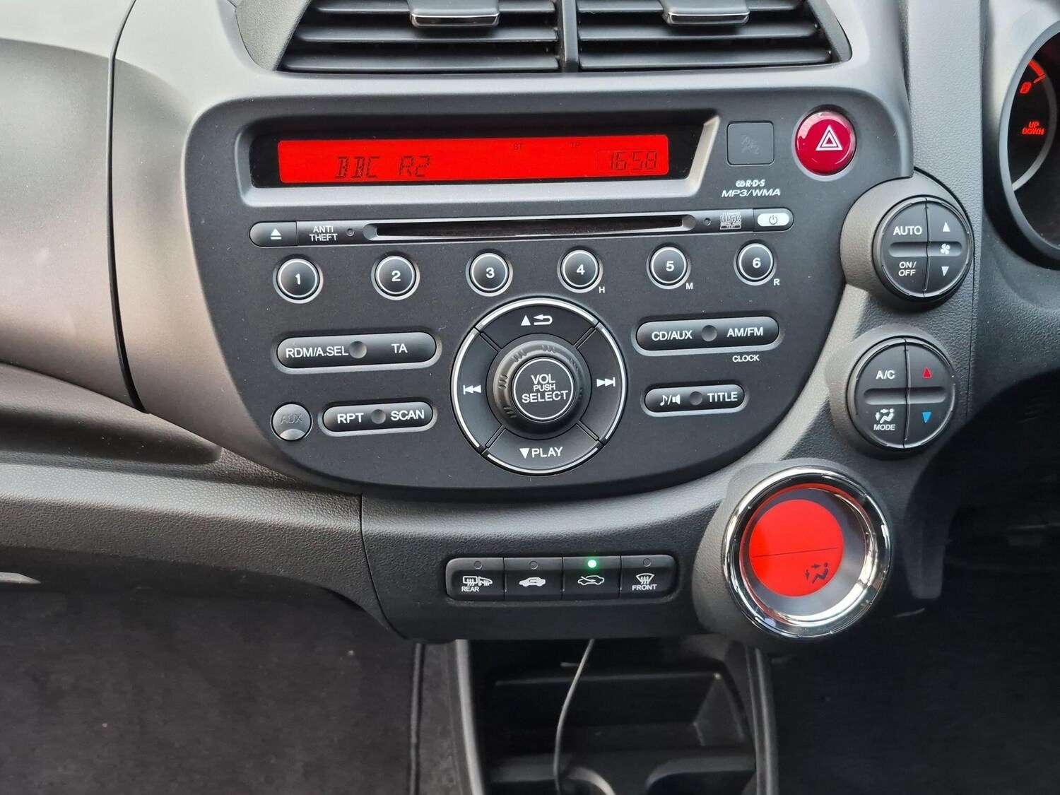 Used Honda Jazz 2014 for sale - 78158295: Photo 36