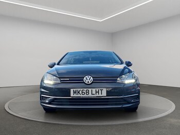 Used Volkswagen Golf 2018 for sale - 78128066: Photo