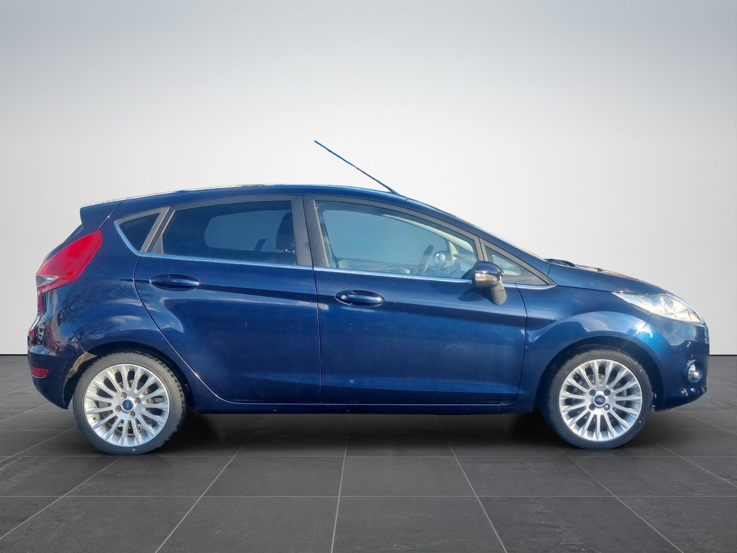 Used Ford Fiesta 2011 for sale - 77343874: Photo 10