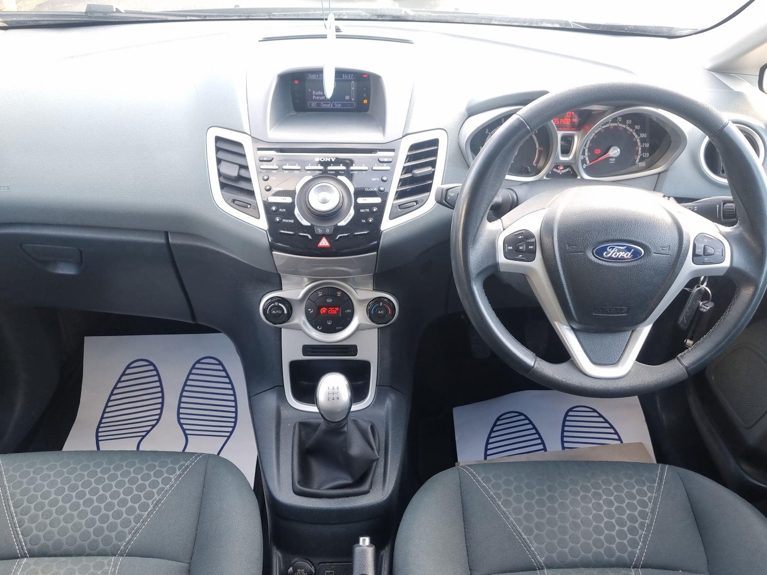 Used Ford Fiesta 2011 for sale - 77343874: Photo 12