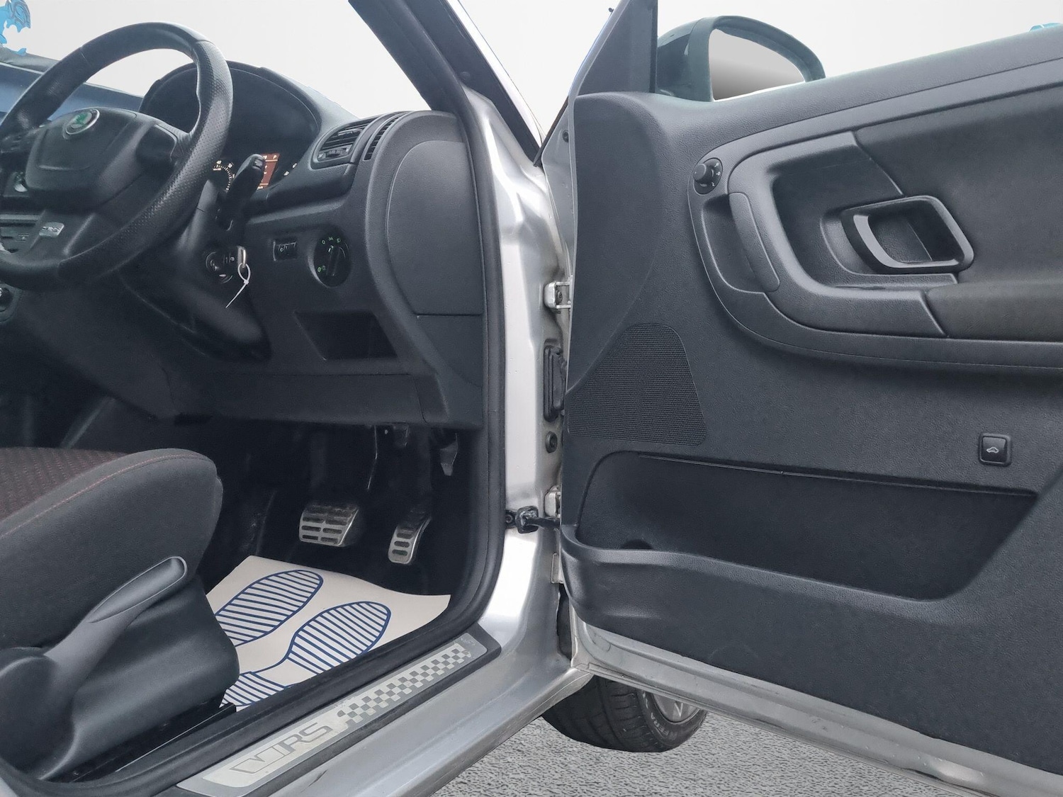 Used Skoda Fabia 2011 for sale - 77343834: Photo 29