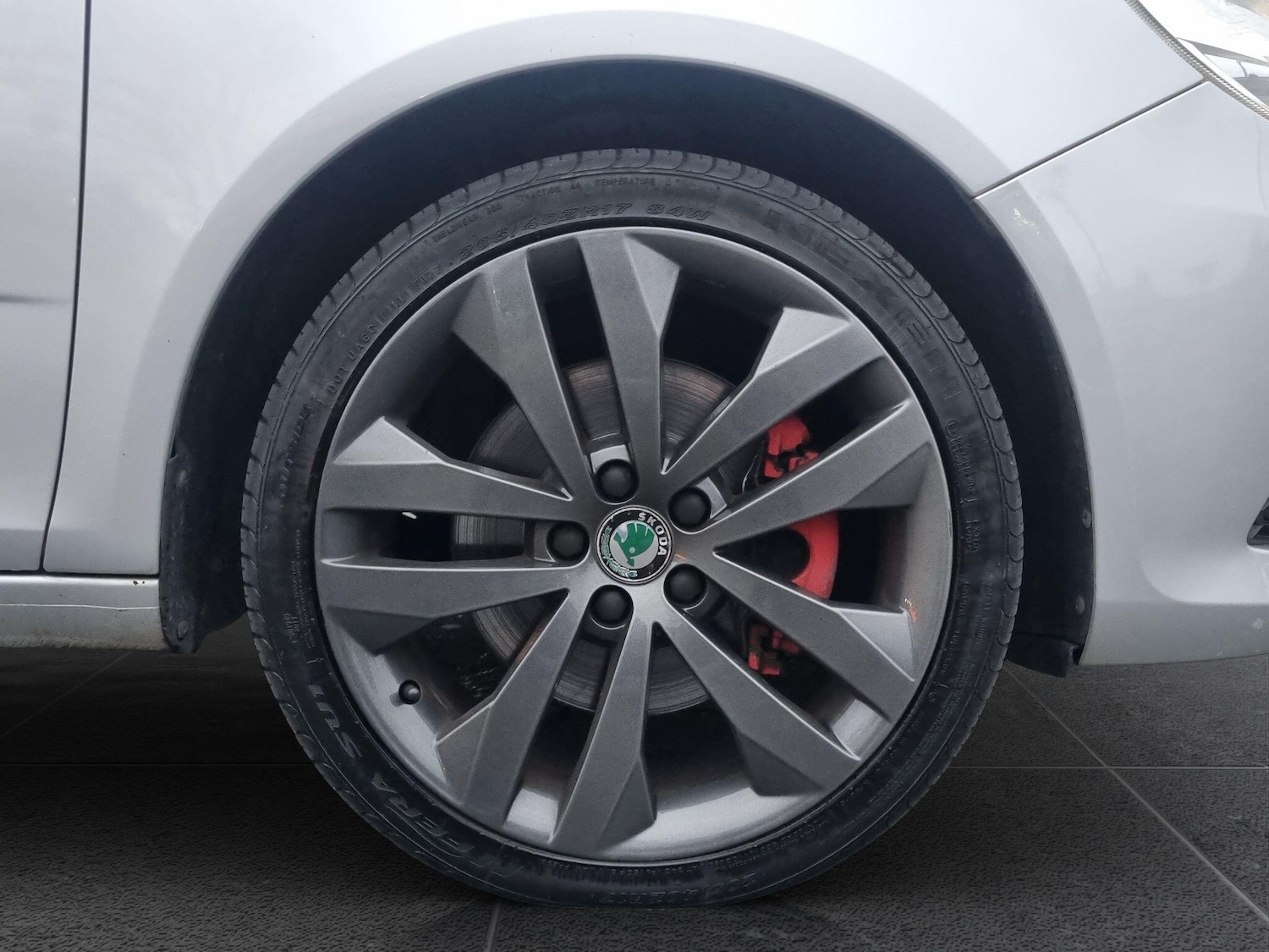 Used Skoda Fabia 2011 for sale - 77343834: Photo 32