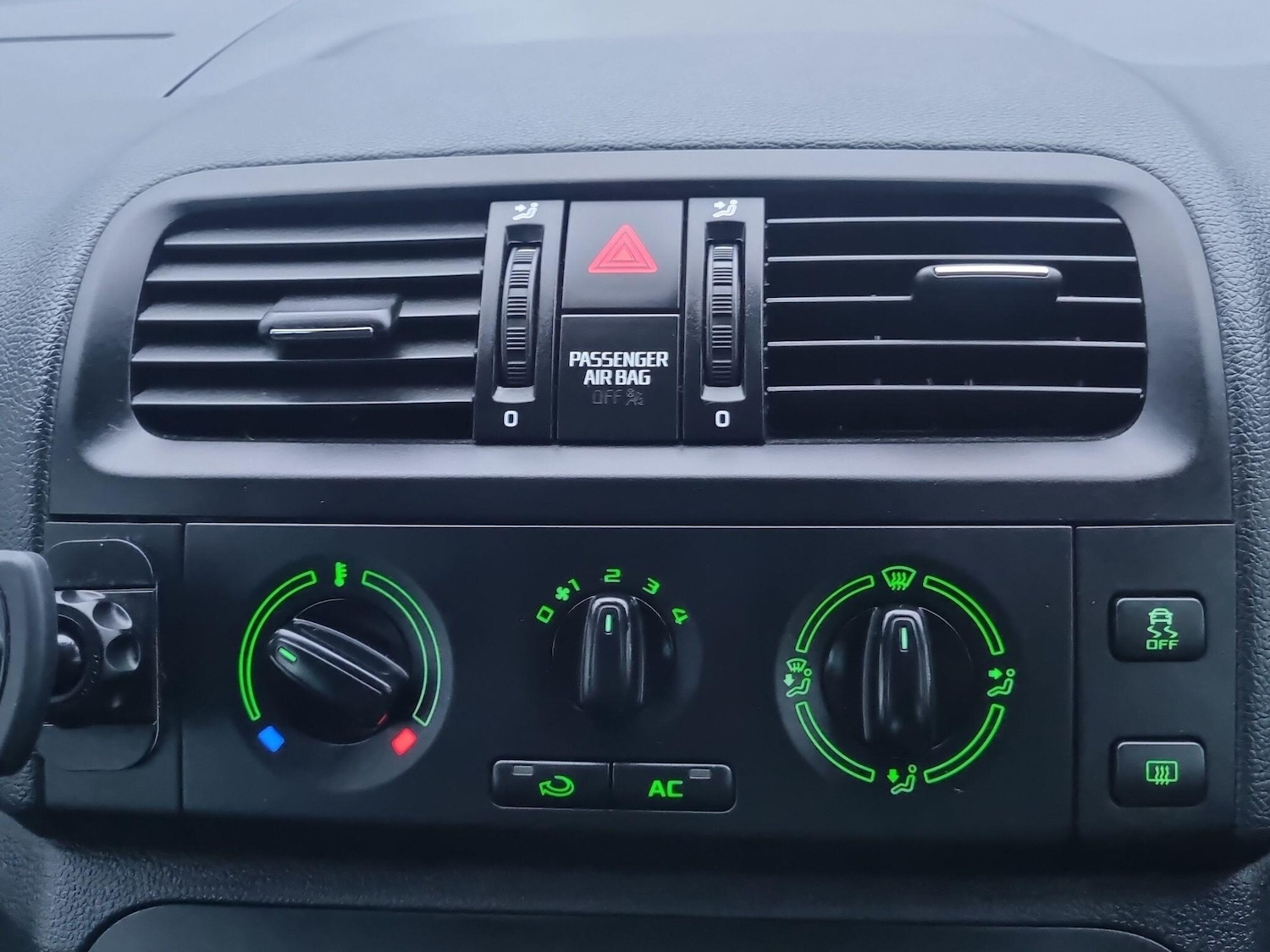 Used Skoda Fabia 2011 for sale - 77343834: Photo 37