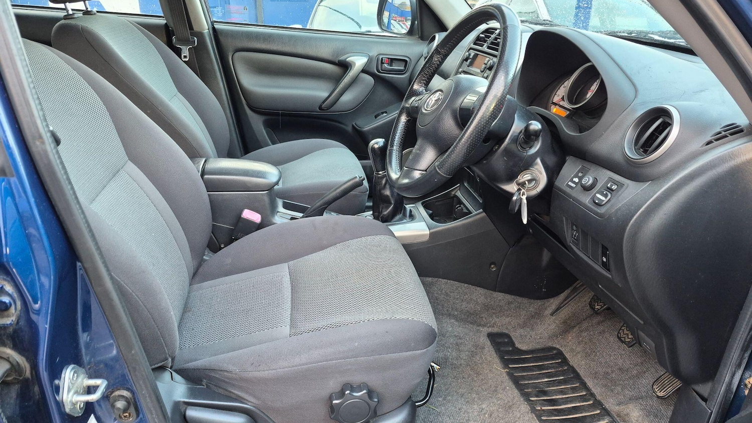 Used Toyota RAV4 2004 for sale - 77658344: Photo 10