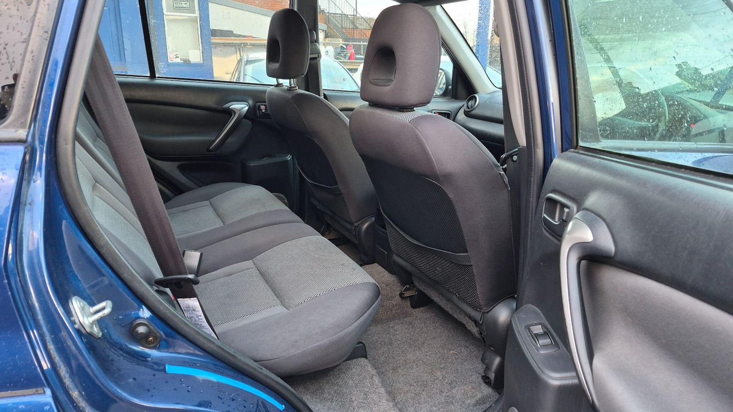 Used Toyota RAV4 2004 for sale - 77658344: Photo 11