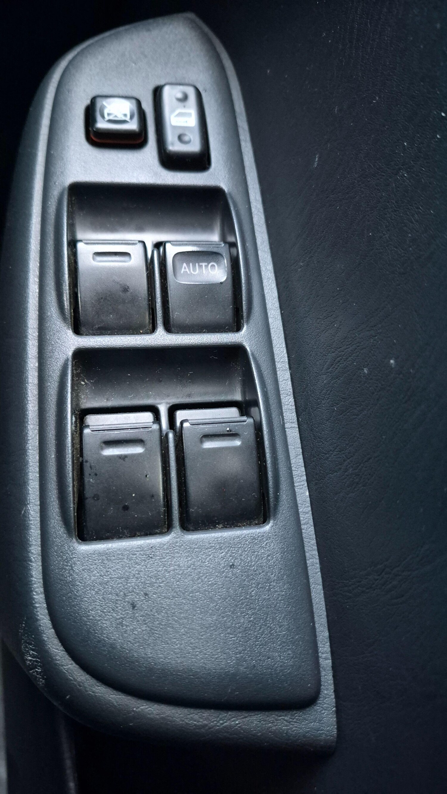 Used Toyota RAV4 2004 for sale - 77658344: Photo 13