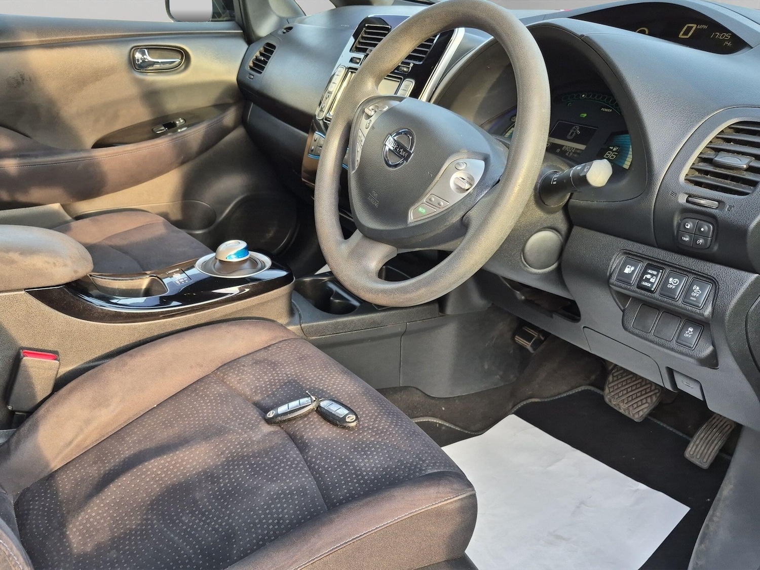 Used Nissan Leaf 2017 for sale - 77970491: Photo 32