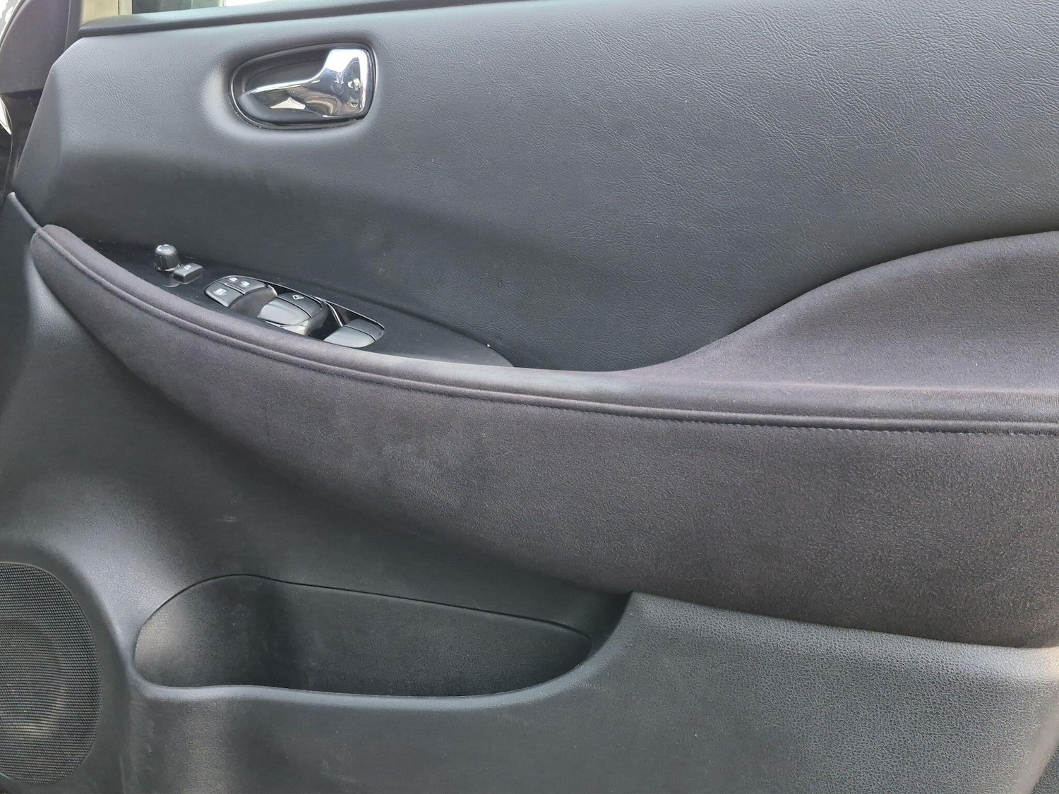 Used Nissan Leaf 2017 for sale - 77970491: Photo 39