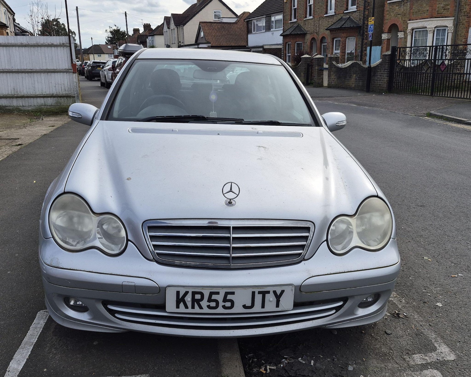 Used Mercedes-Benz C Class for sale - 77854150: Photo 2