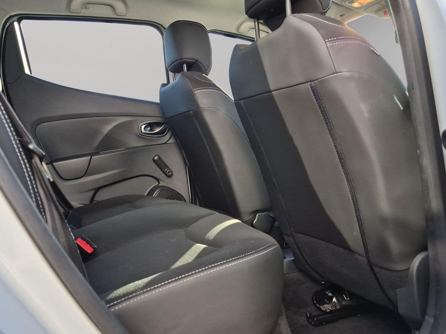 Used Renault Clio 2015 for sale - 78158298: Photo 14