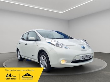 (17) - 30kWh Acenta Hatchback 5dr Electric Auto (109 bhp)